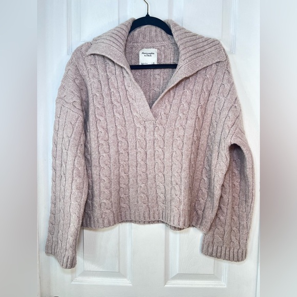 Abercrombie and Fitch Women's Cable Knit Sweater - Pink Size XS - Picture 2 of 11